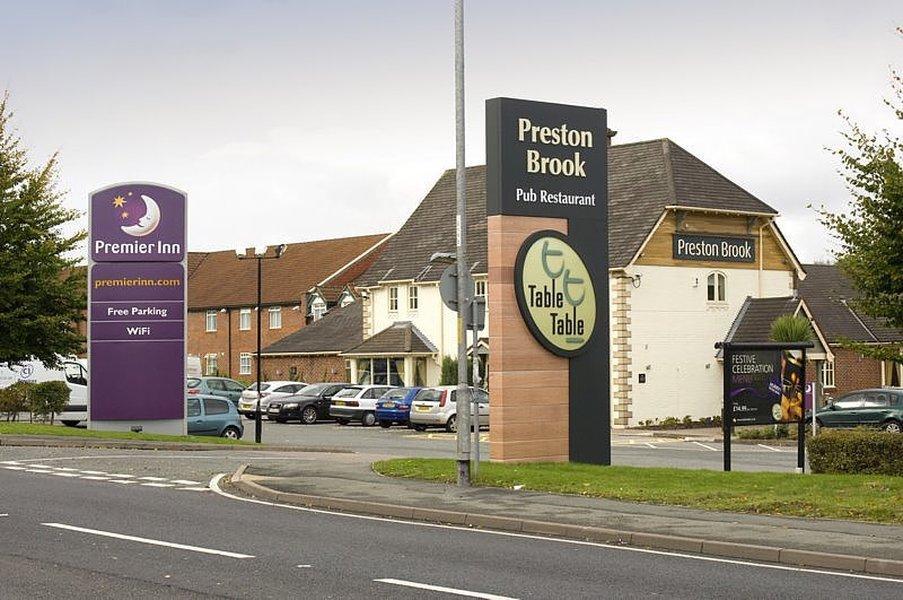Premier Inn Runcorn Buitenkant foto
